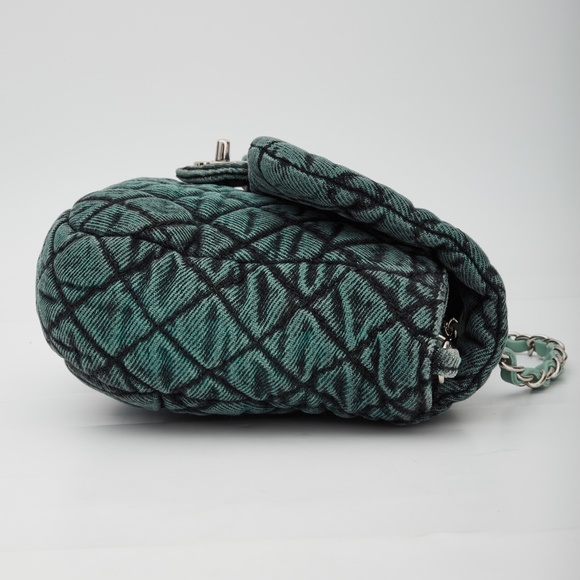 CHANEL DENIM QUILTED SMALL DENIMPRESSION FLAP BLUE - Picture 3 of 9